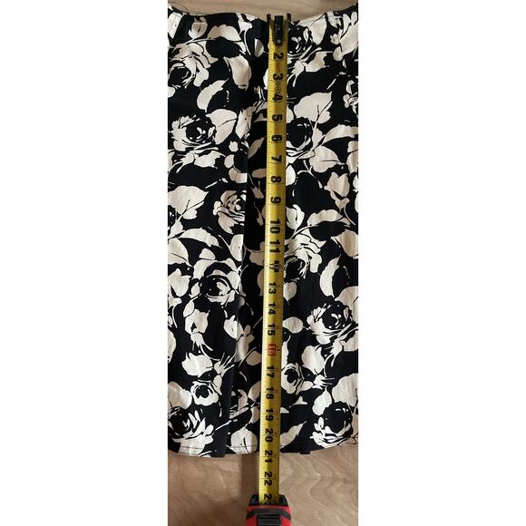 INC Black White Floral Skirt Womens Size 12 A-Line Knee Length Career Stretch - Picture 5 of 5